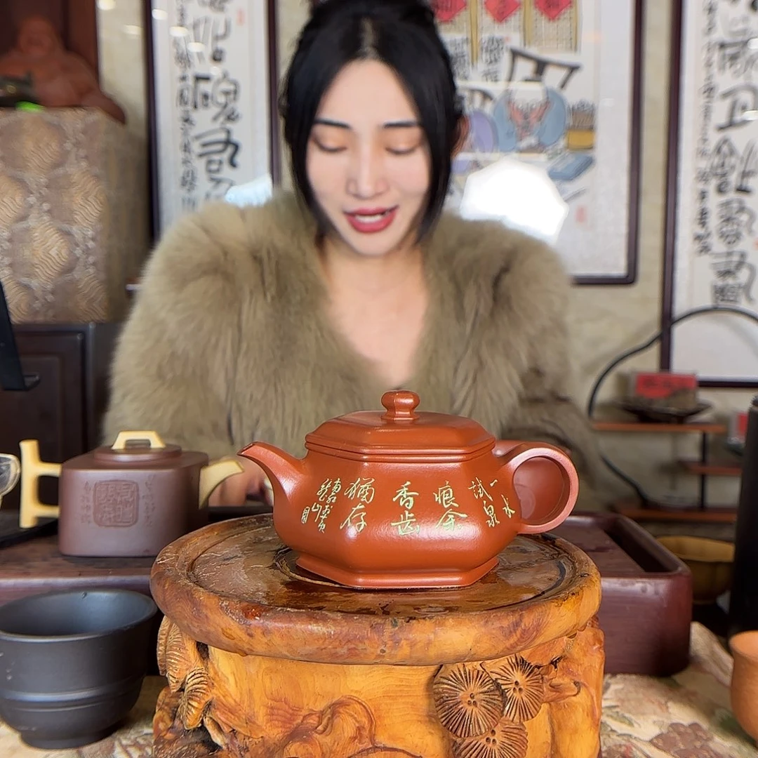 紫砂茶壶陈惠红老师