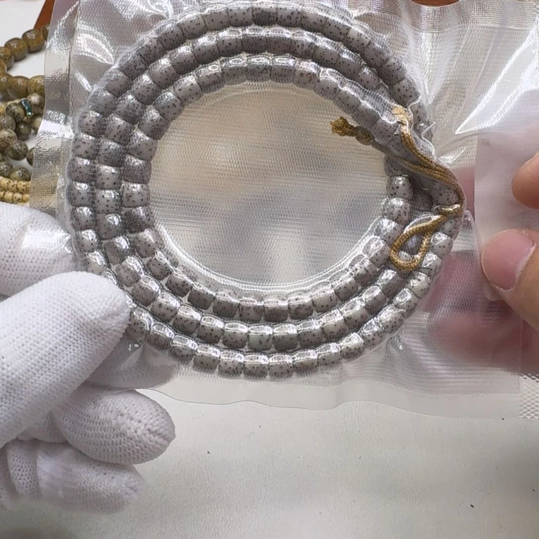 星月菩提手串6创世糯冰石玉河豚6左右直切108