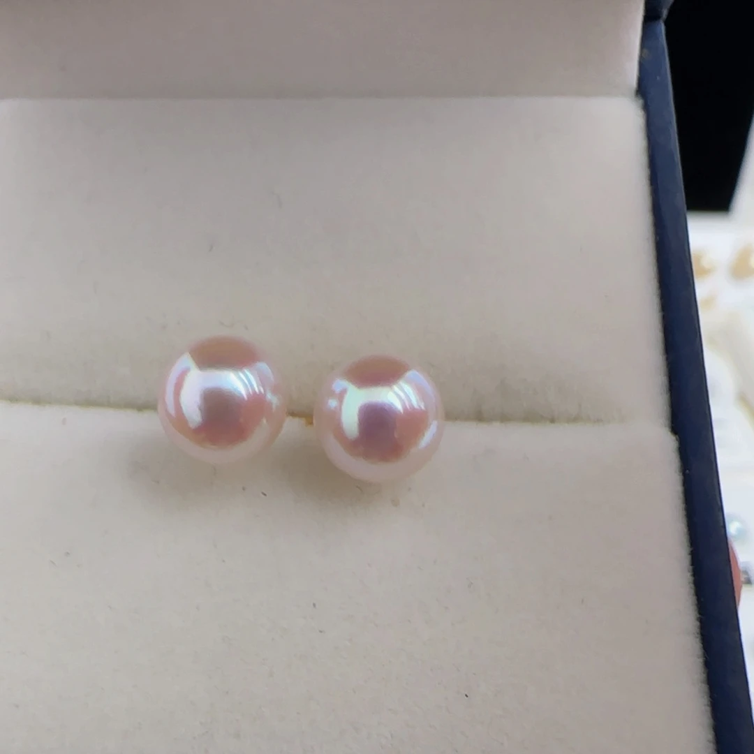 Akoya海水珍珠素钉7.018K金镶嵌海水珍珠Akoya海水珍珠素钉7.0