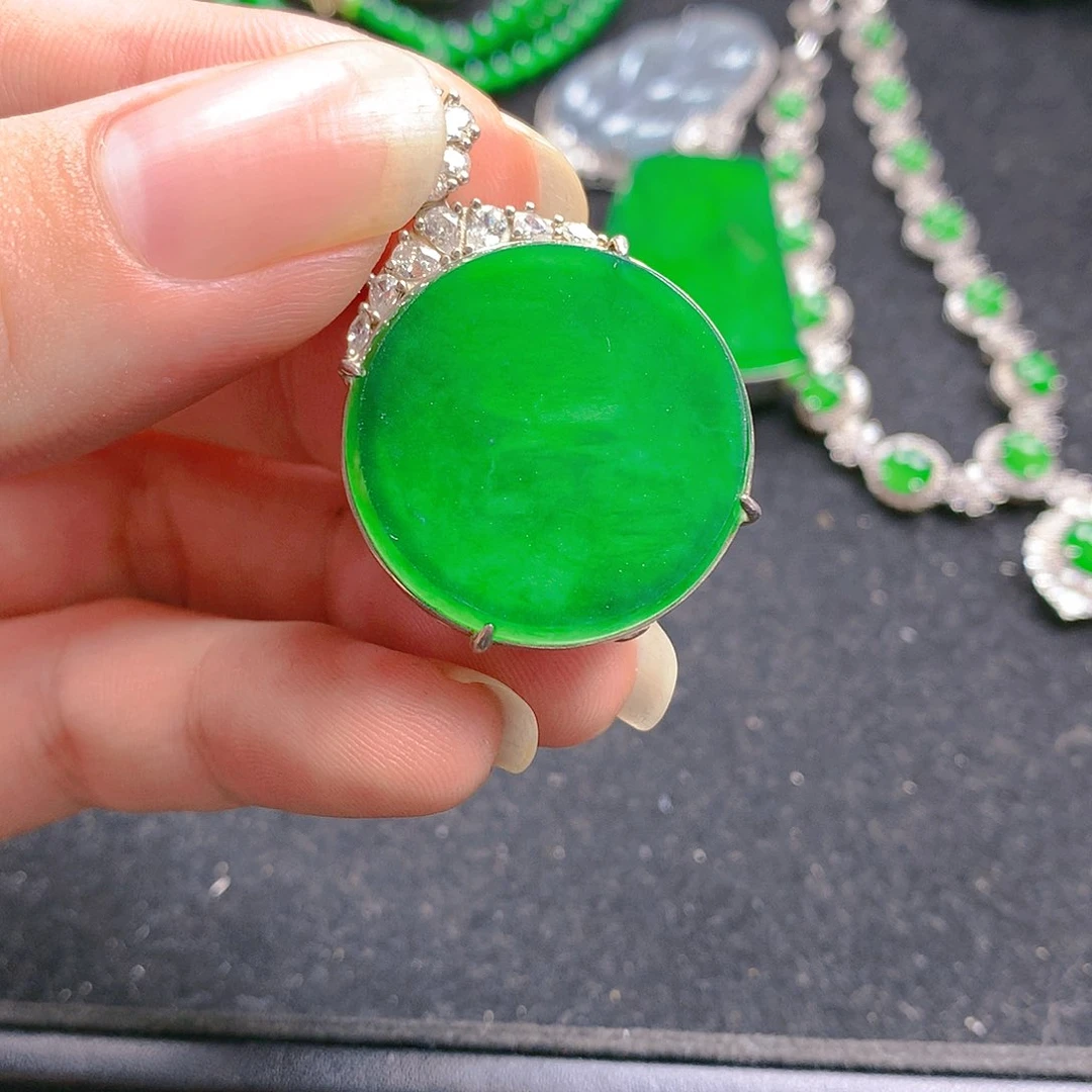 颈饰银S925镶嵌翡翠翡翠