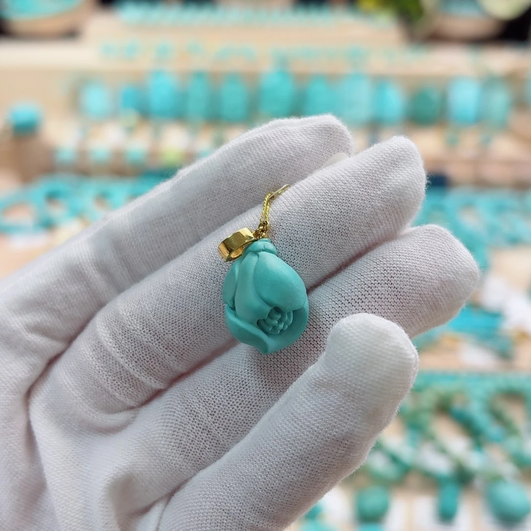 绿松石未镶嵌珠宝奇石