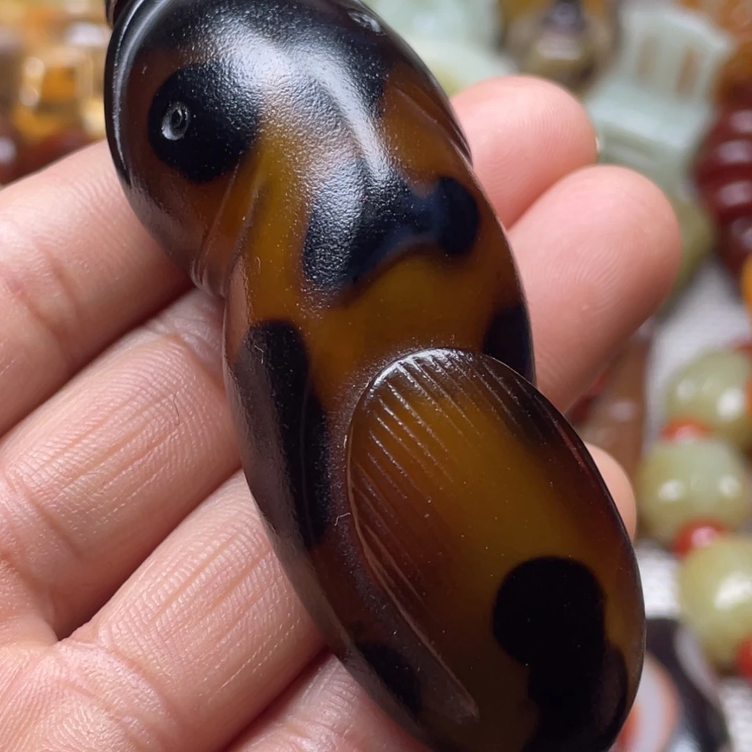 玛瑙/玉髓颈饰未镶嵌言**致