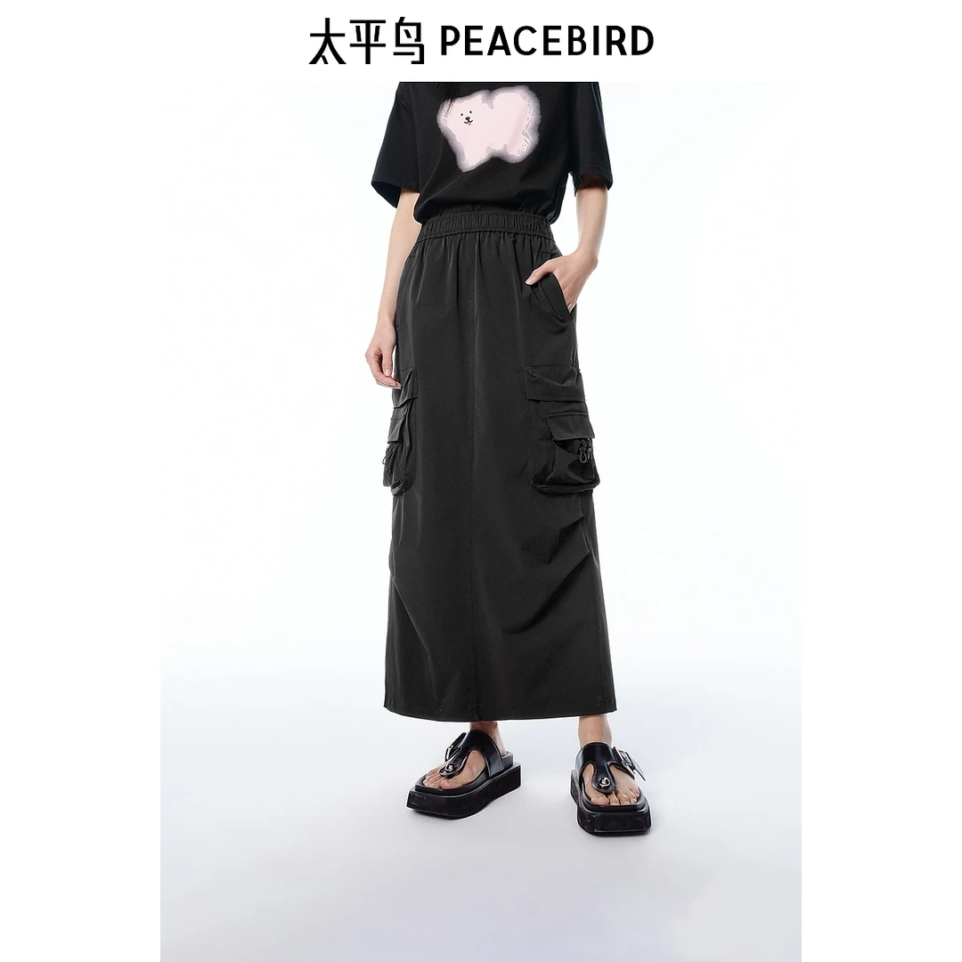 太平鸟工装风半身裙长裙新款轻薄挺括黑色运动风直筒裙ABGFF240F