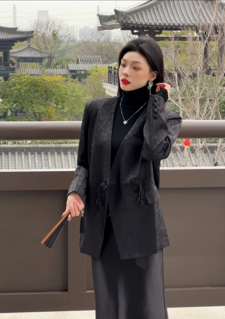 【墨色玄青 皞素裹裹】轻奢时尚气质百搭宽松中国结西装外套 A159