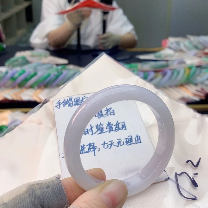 翡翠未镶嵌手镯翡翠手镯