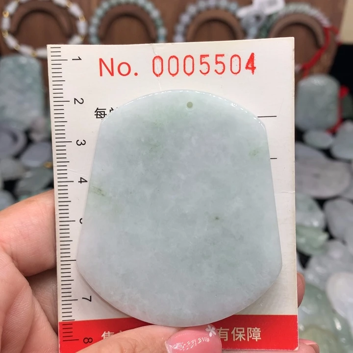 翡翠未镶嵌颈饰11
