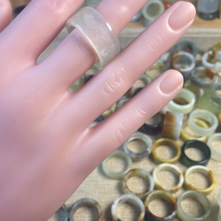 蛇纹石玉合金戒指19.3