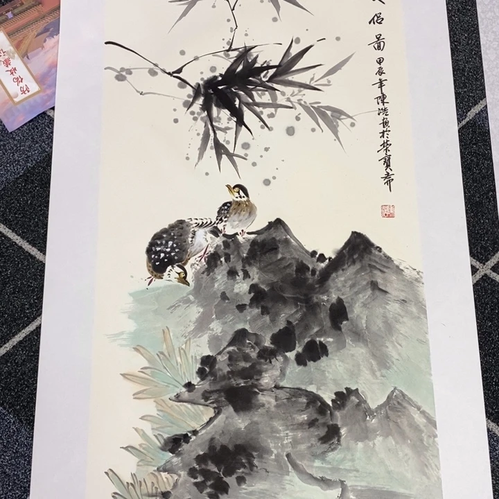 手绘作品等多种形式进行