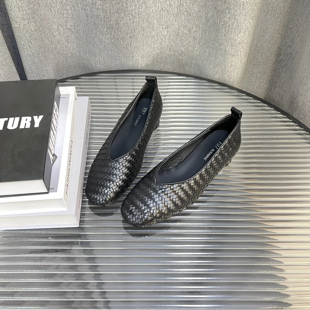 2025夏季新款欧洲站浅口软底软面透气中跟时尚编织小单鞋女F1198