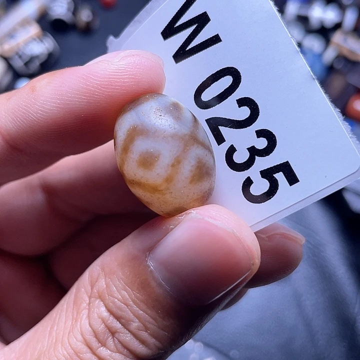 玛瑙/玉髓颈饰未镶嵌冰裂