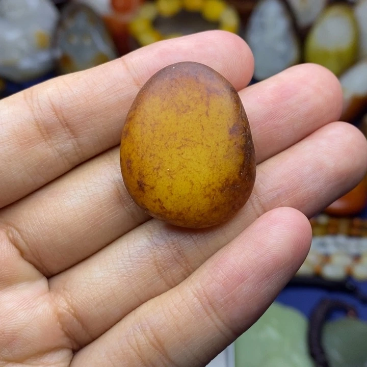 和田玉未镶嵌珠宝奇石