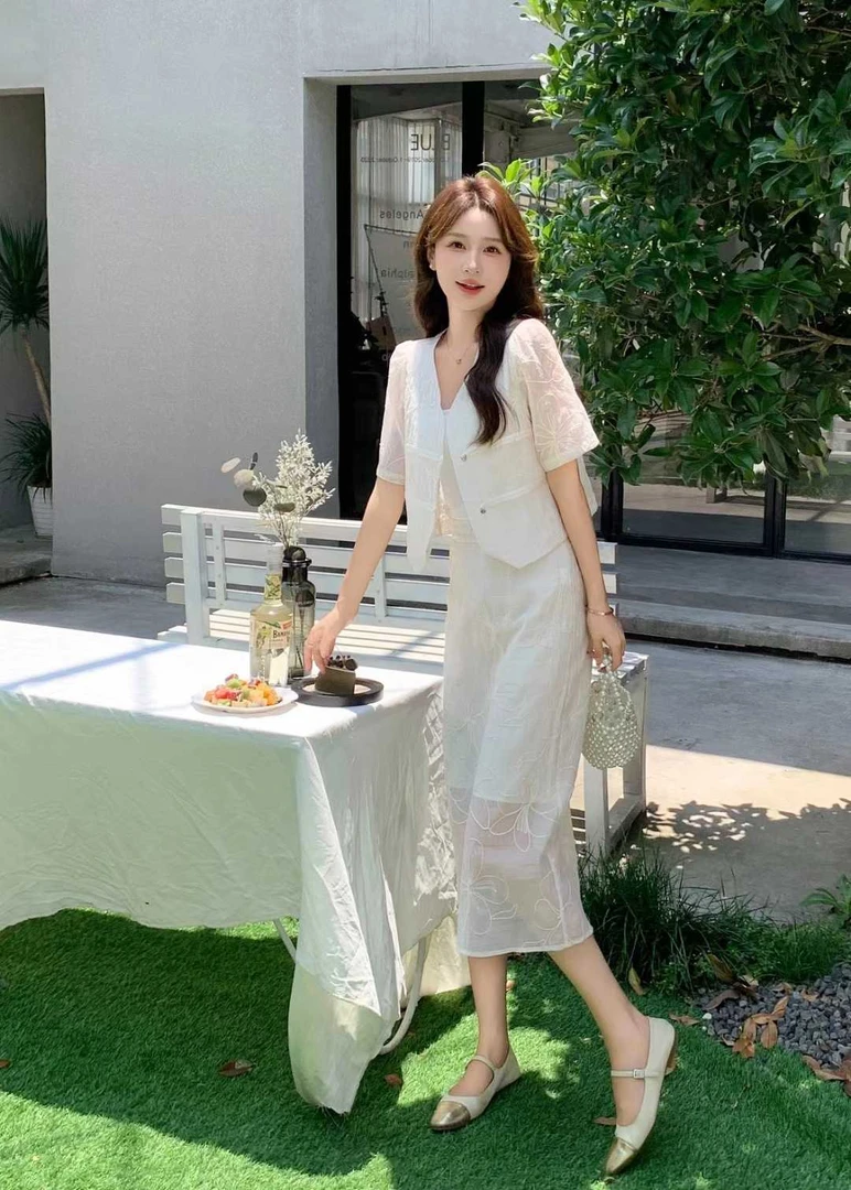 开心家时尚名媛风刺绣套裙