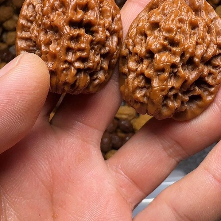 橄榄核吊坠你在哪