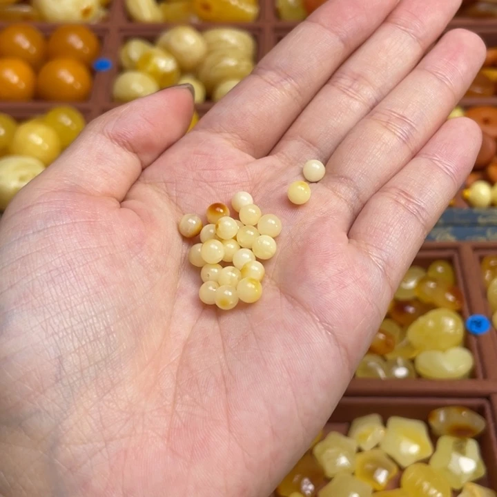 灬***维蜜蜡未镶嵌珠宝奇石散珠