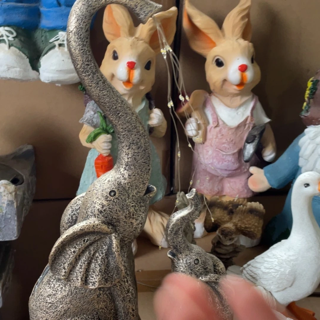 【闪购商品】树脂太阳能母子大象一对