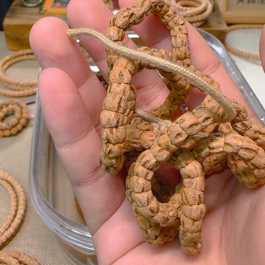 往****吊坠柏香籽/百香籽