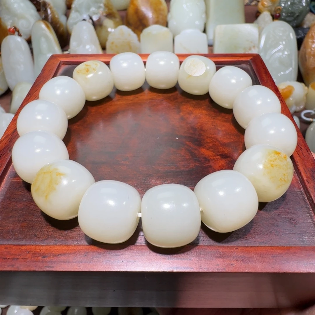阿***.和田玉未镶嵌手串
