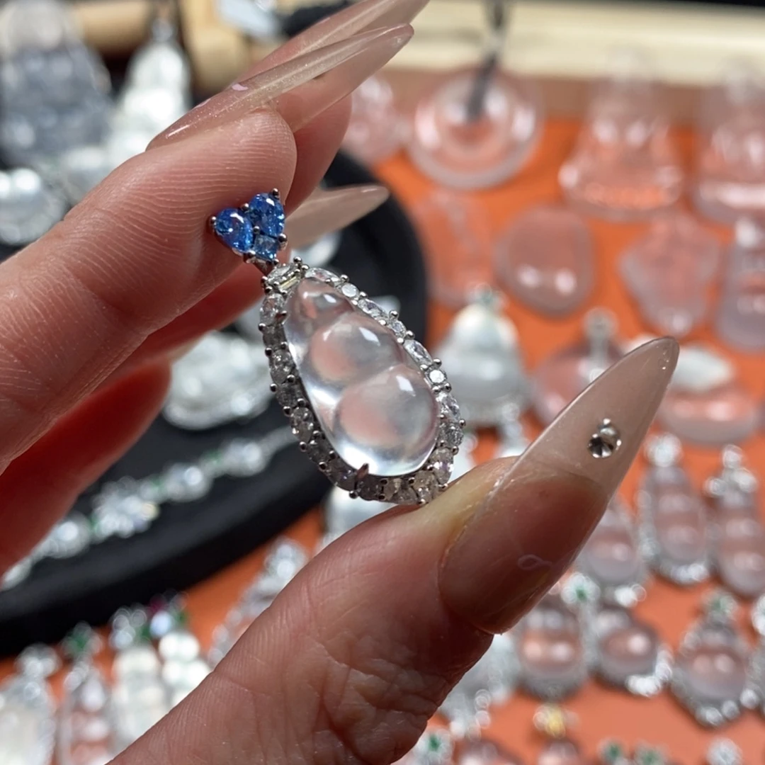 石英质玉银S925镶嵌颈饰黑钢爱心人鱼姬福豆