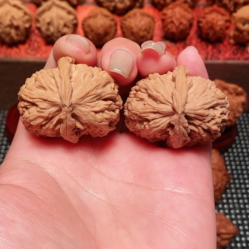【闪购商品】文玩核桃吊坠男***上半壁