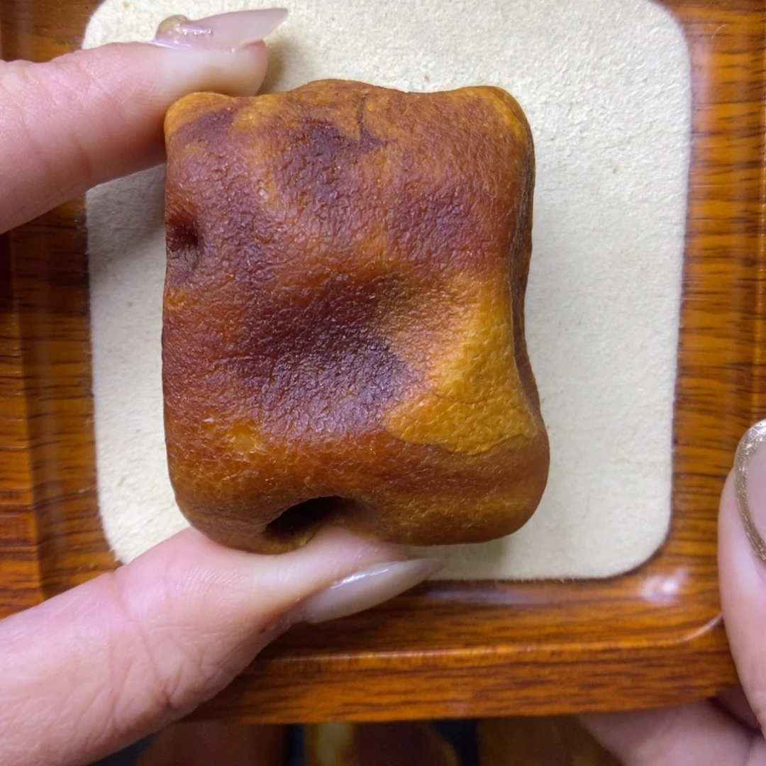 未镶嵌定制蜜蜡大**子敏