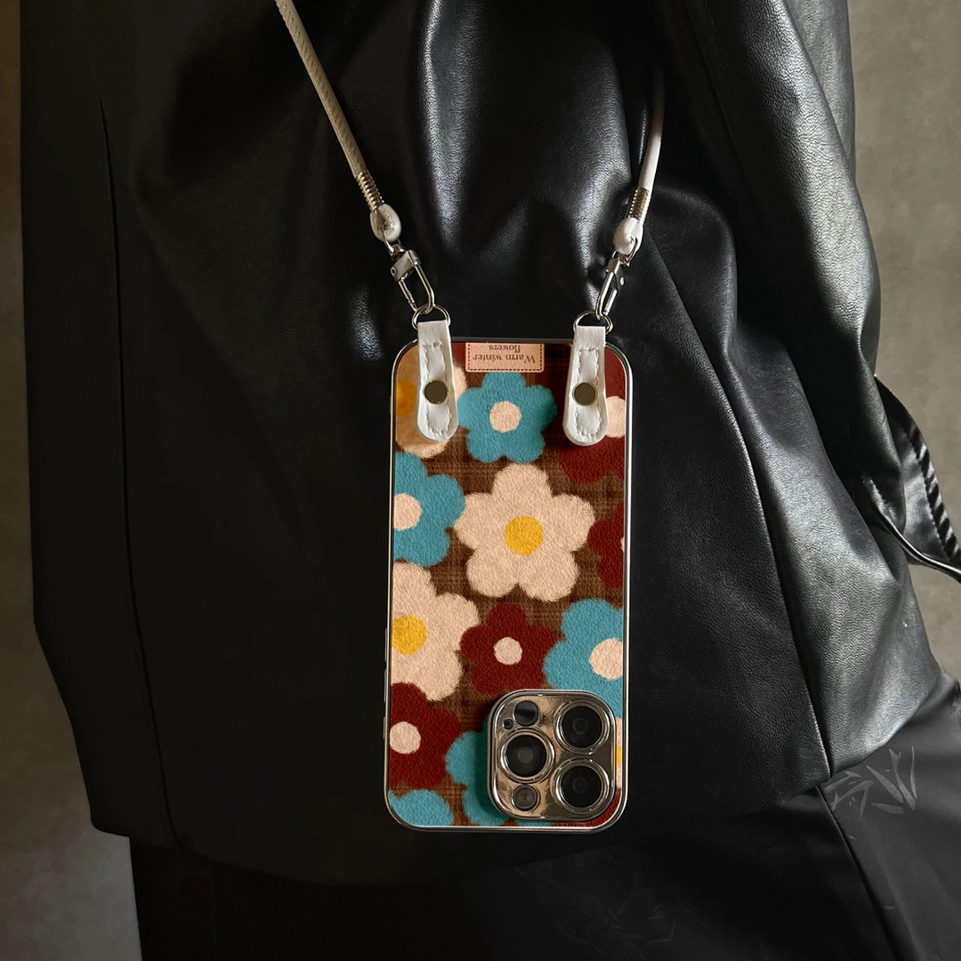 赤羽绒花适用苹果16手机壳iphone15新款14小羊皮13斜跨挂绳12防摔