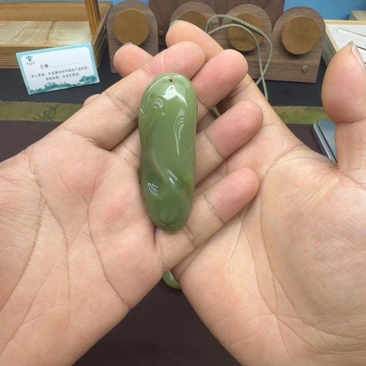 颈饰未镶嵌和田玉出*