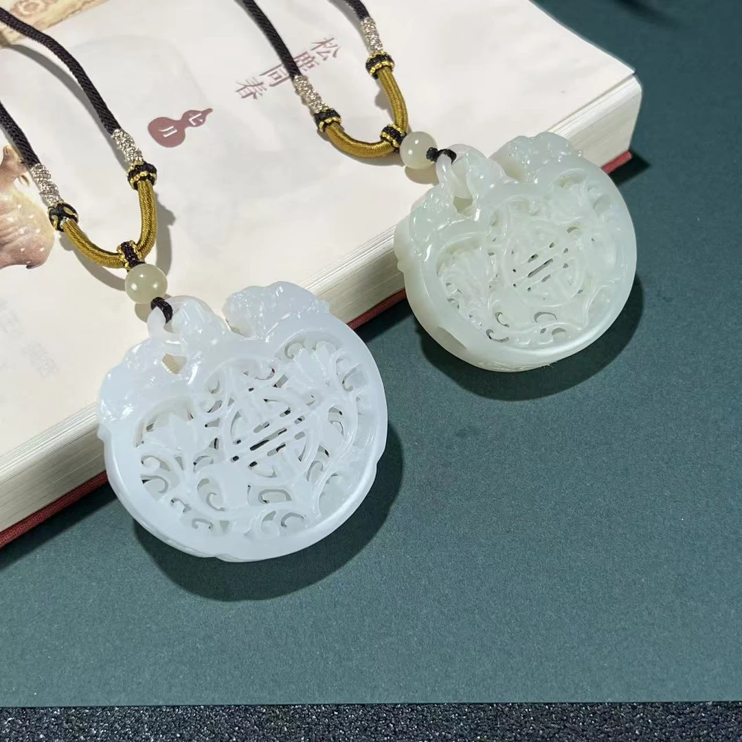 天然和田玉白玉通花吊坠 多样性发一 YC0620596