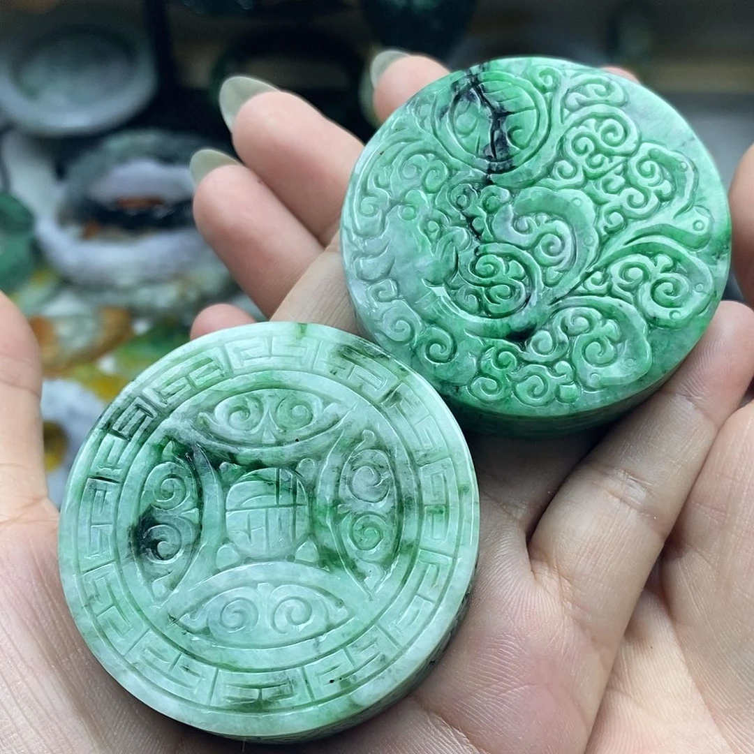 翡翠未镶嵌颈饰蒙****工牌子