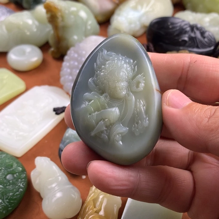 未镶嵌和田玉挂件