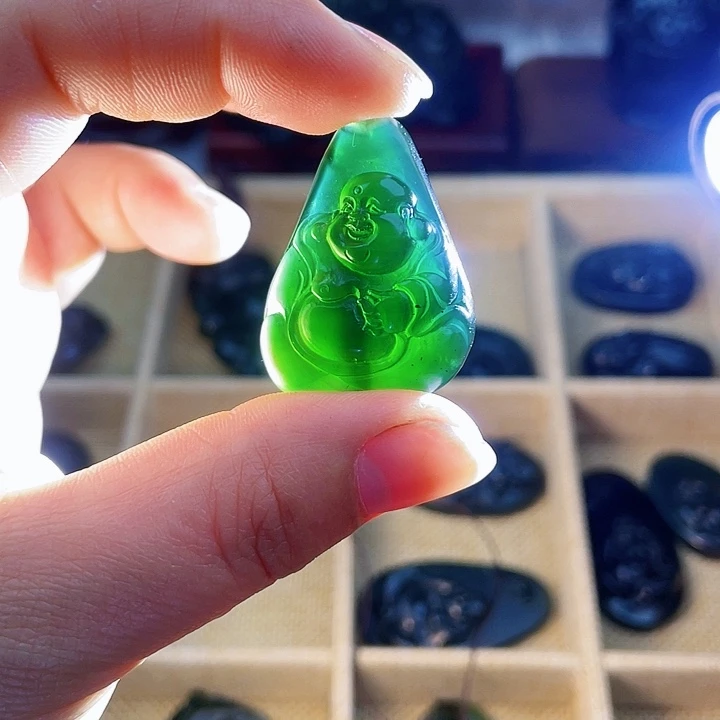 蛇纹石玉未镶嵌挂件