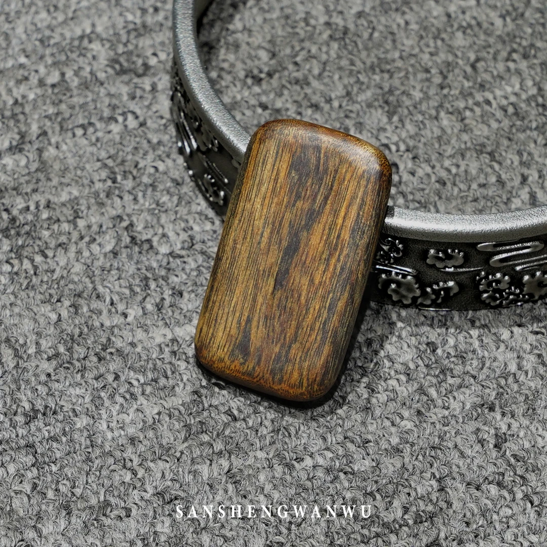 沉香海南尖峰岭莺歌绿奇楠沉香无事牌 （多样性发其一）626073