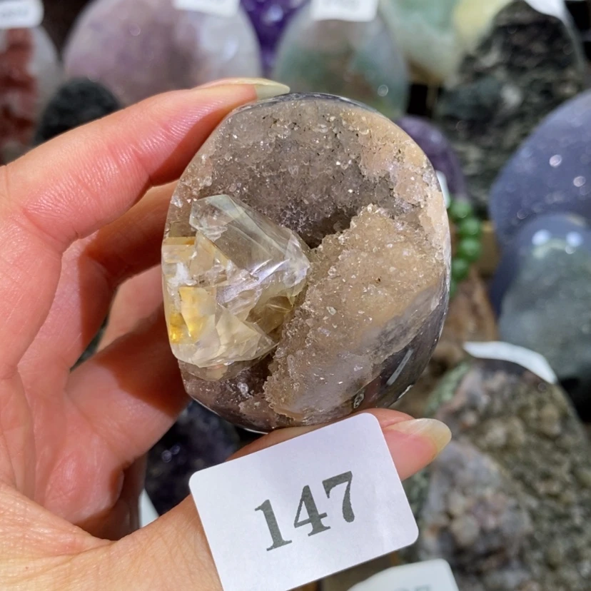 【闪购商品】未镶嵌大型摆件（非配饰）紫晶