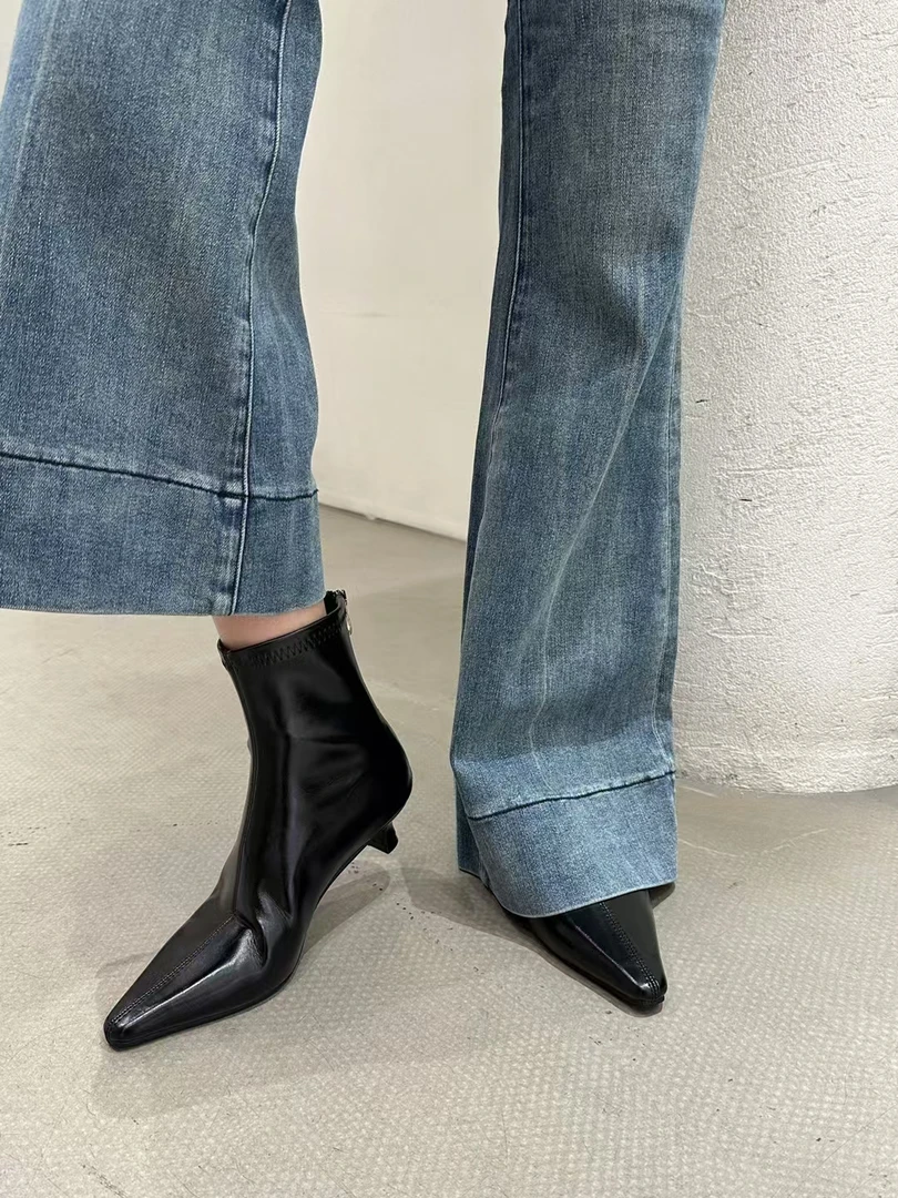 思途家秋冬款方头靴小低跟跟气质高跟