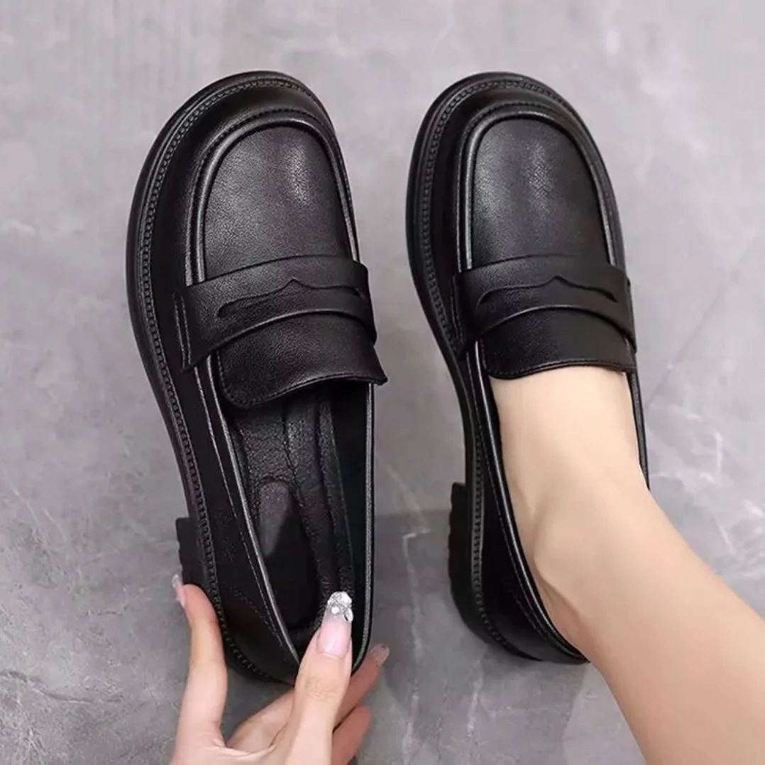 乐福鞋女春秋2025年新款妈妈鞋真软皮单鞋平底小皮鞋英伦女鞋