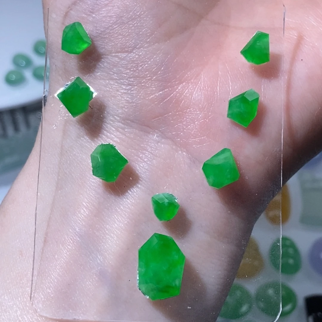 定制翡翠未镶嵌翡翠12.2/8.6/3.3