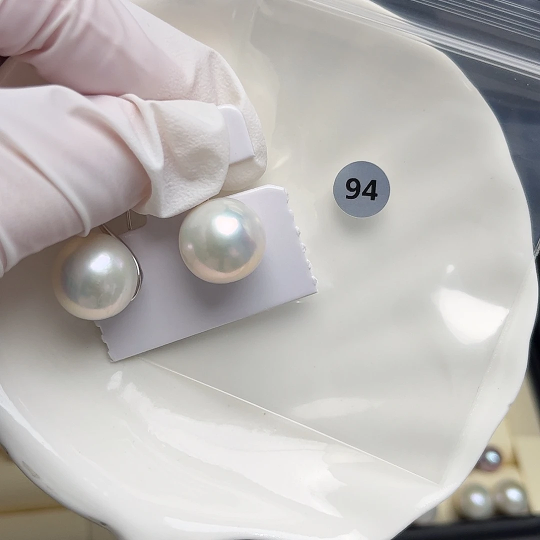 娜***娜银S925镶嵌淡水珍珠耳饰