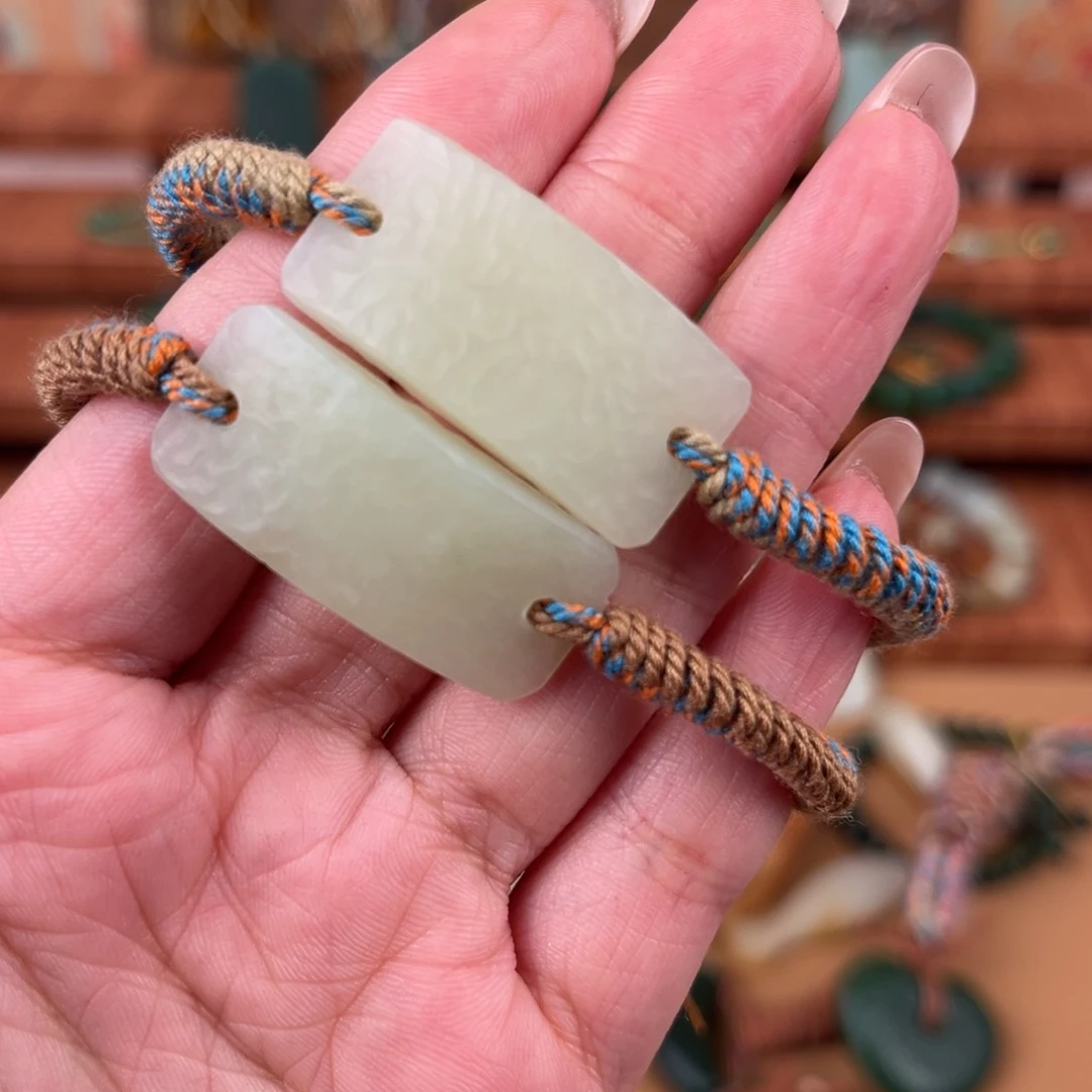 和田玉（糖玉）未镶嵌颈饰