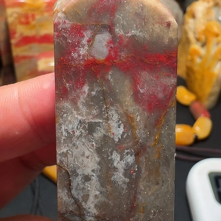 昌化石昌化鸡血石