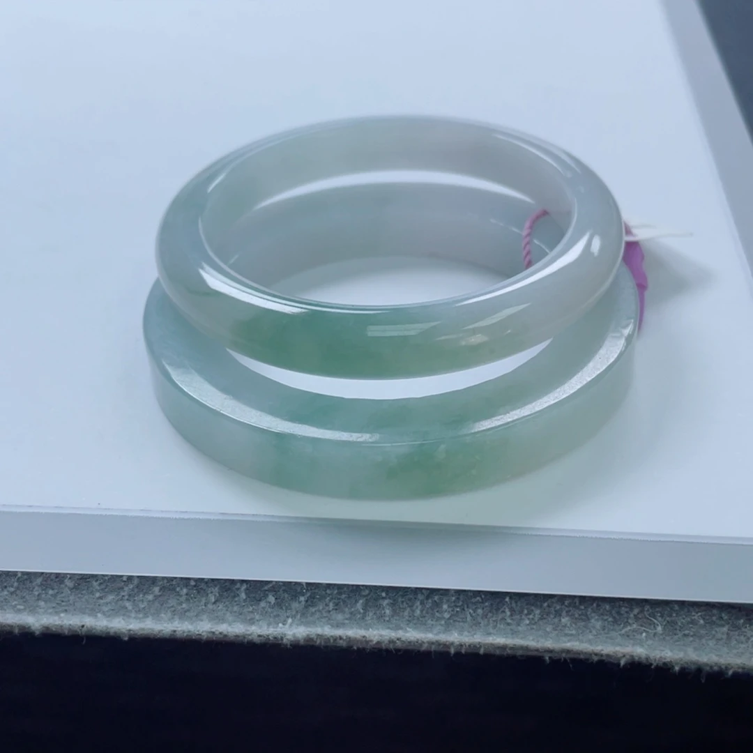 定制翡翠未镶嵌正圈手镯