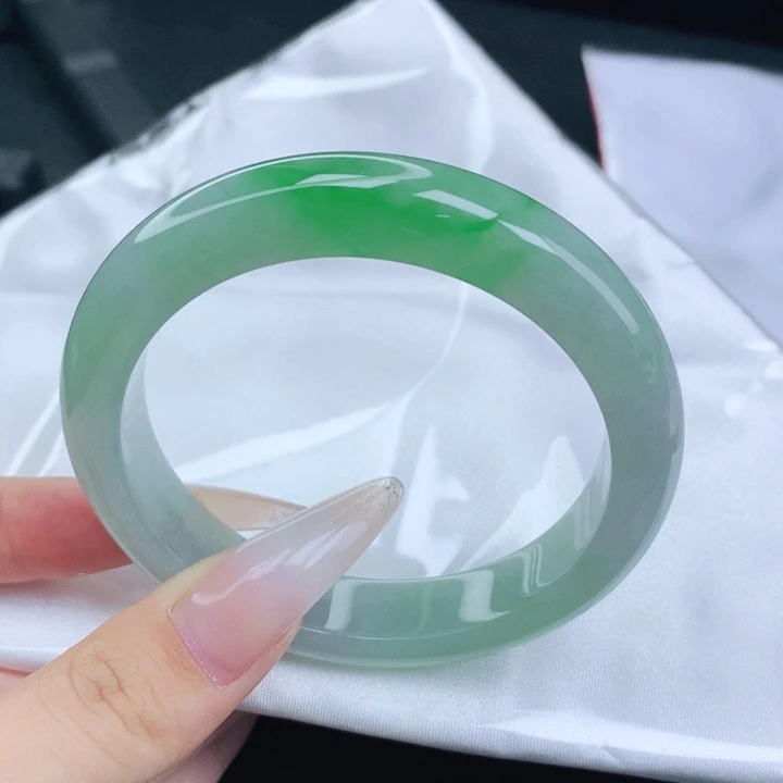 翡翠未镶嵌手镯58-59圈口