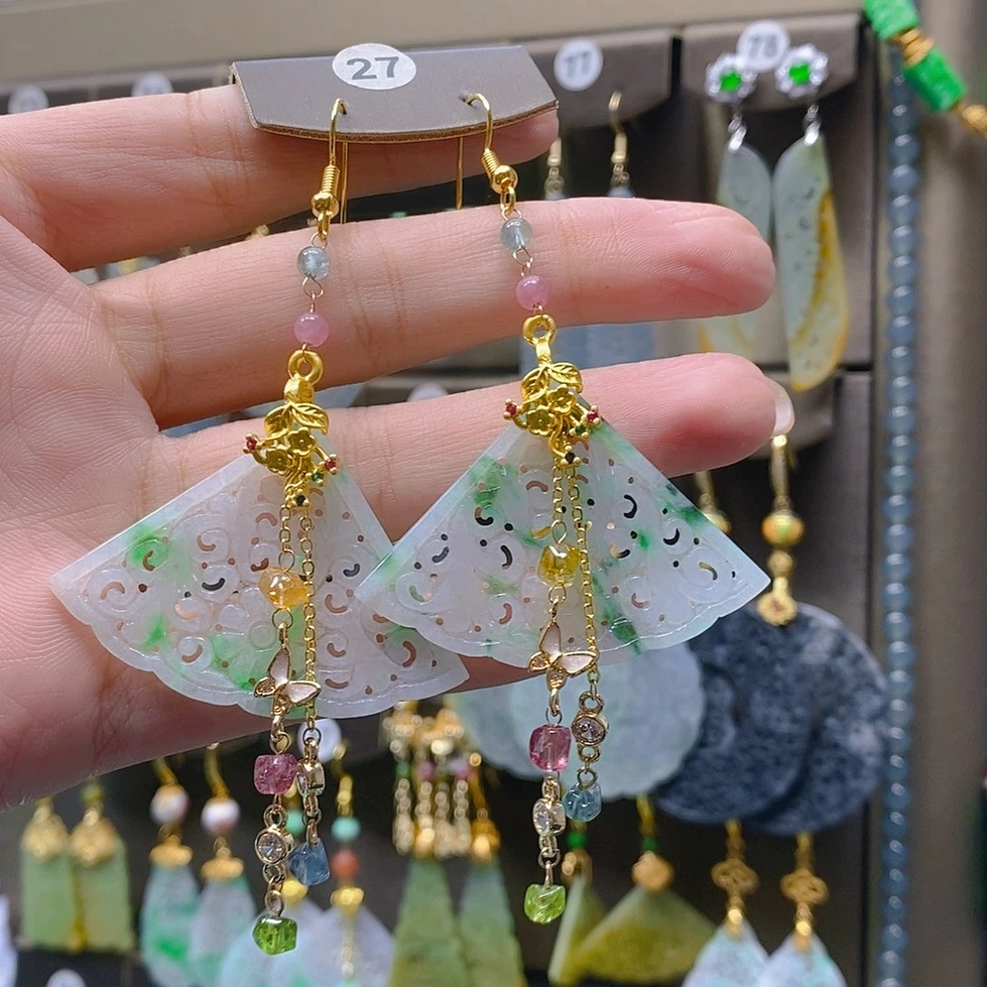 未镶嵌翡翠耳饰翡翠