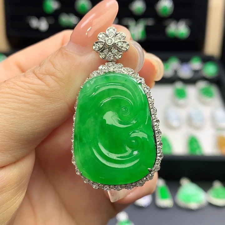 翡翠18K金镶嵌吊坠(不含链)