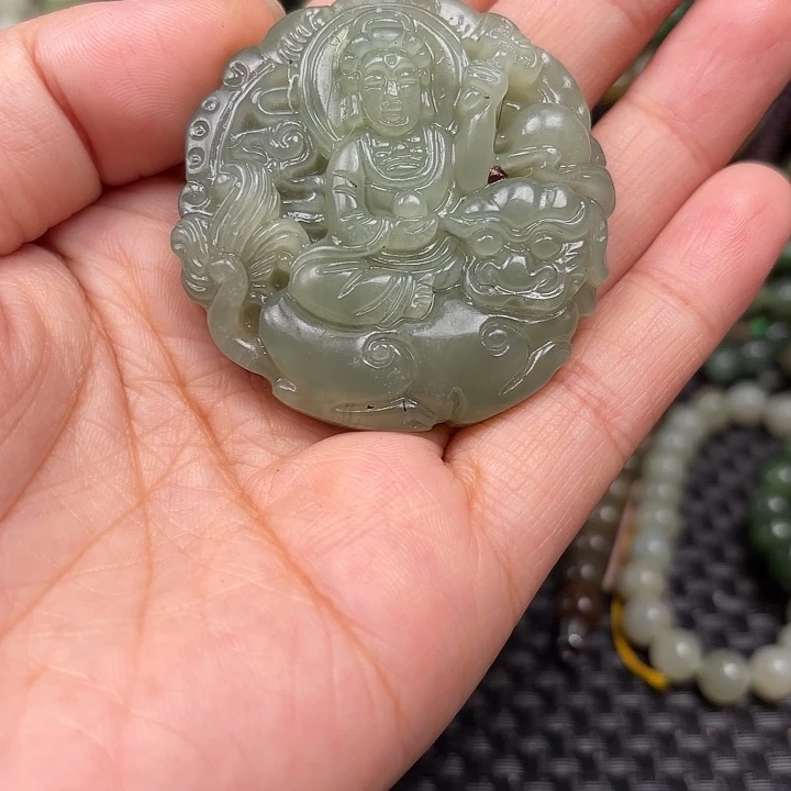 颈饰未镶嵌和田玉