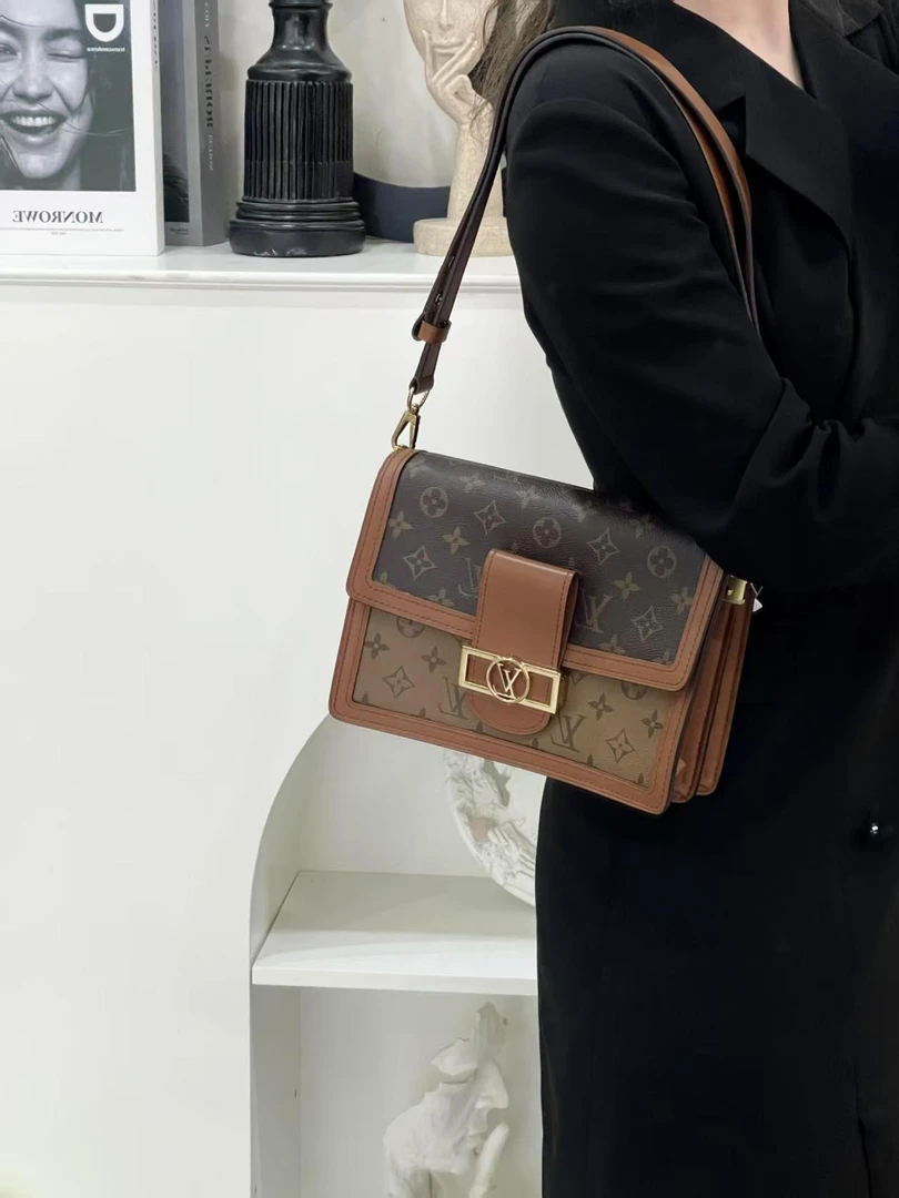 95新 LouisVuitton/路易威登 LV 达芙妮中号包/严选