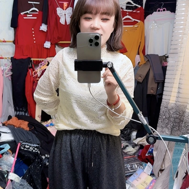 衣服峰啦啦啦啦啦，啦啦