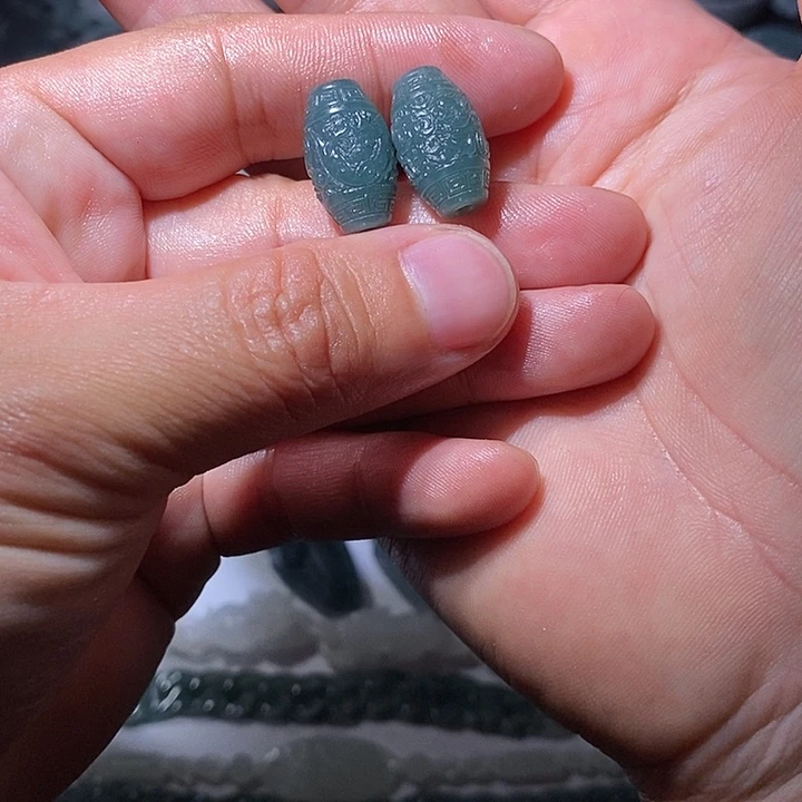 峰***云定制翡翠未镶嵌毛