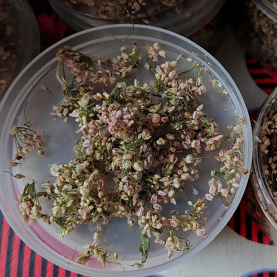 清水河野生韭菜花