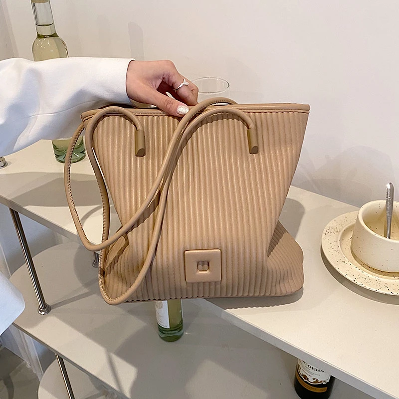 法式复古条纹托特包包女2025新款时尚大容量单肩包小众时尚通勤包