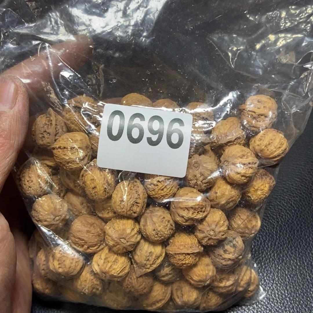 文玩核桃吊坠东*人秋子