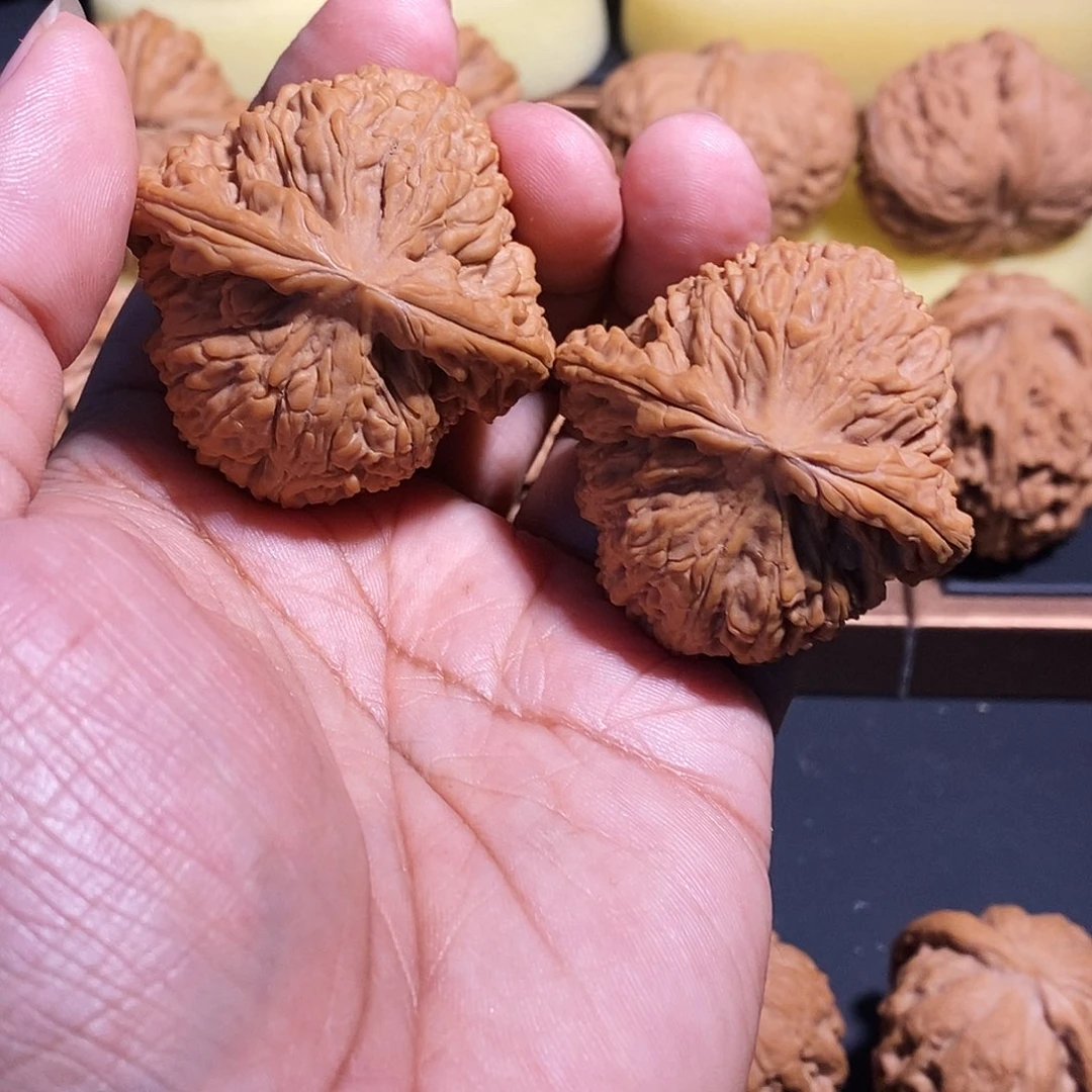 ****二吊坠文玩核桃南疆石